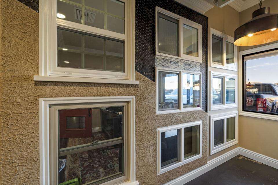 16-web-or-mls-1639-e-miraloma-ave